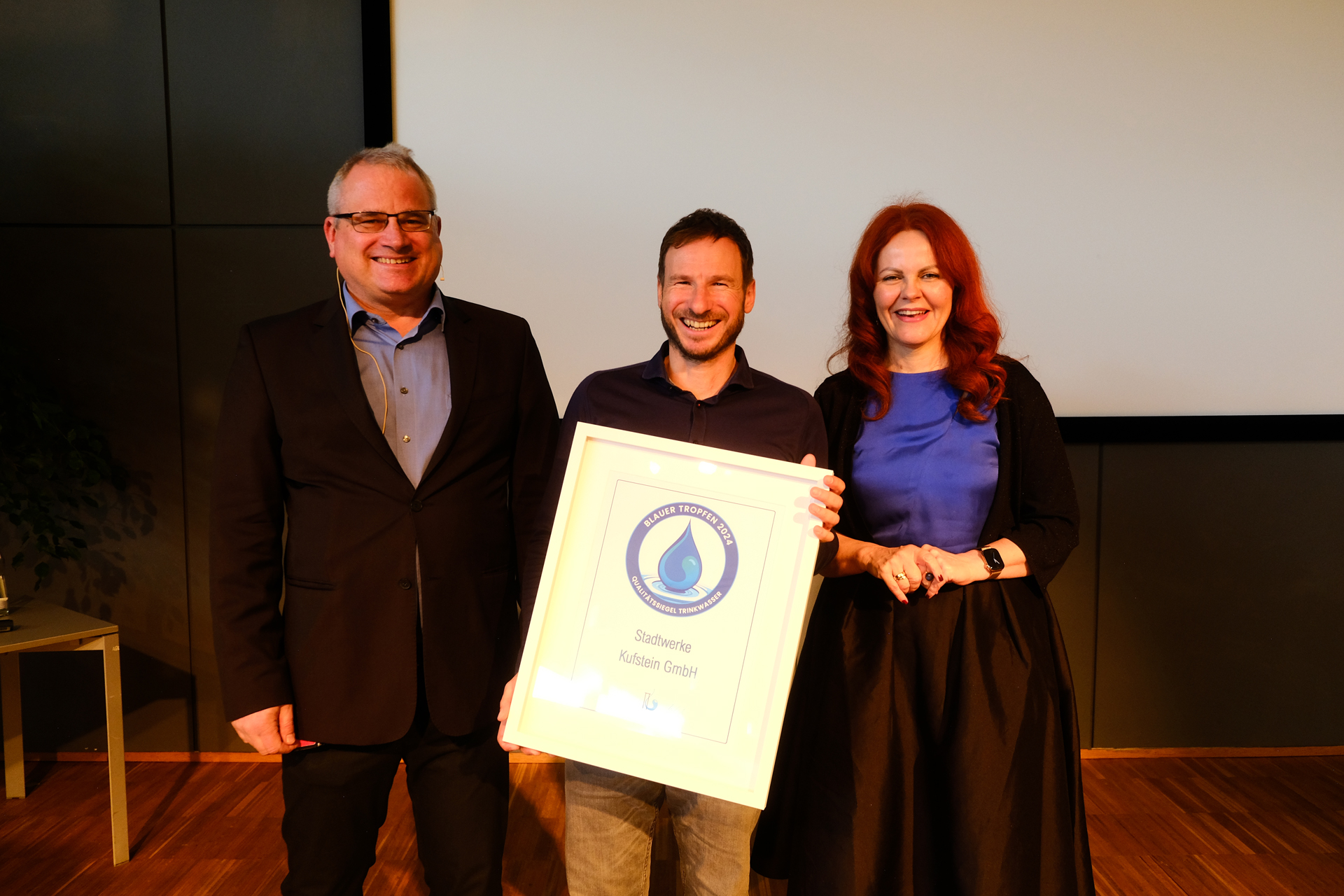 Foto von der Verleihung des Blauen Tropfen an die Stadtwerke Kufstein.