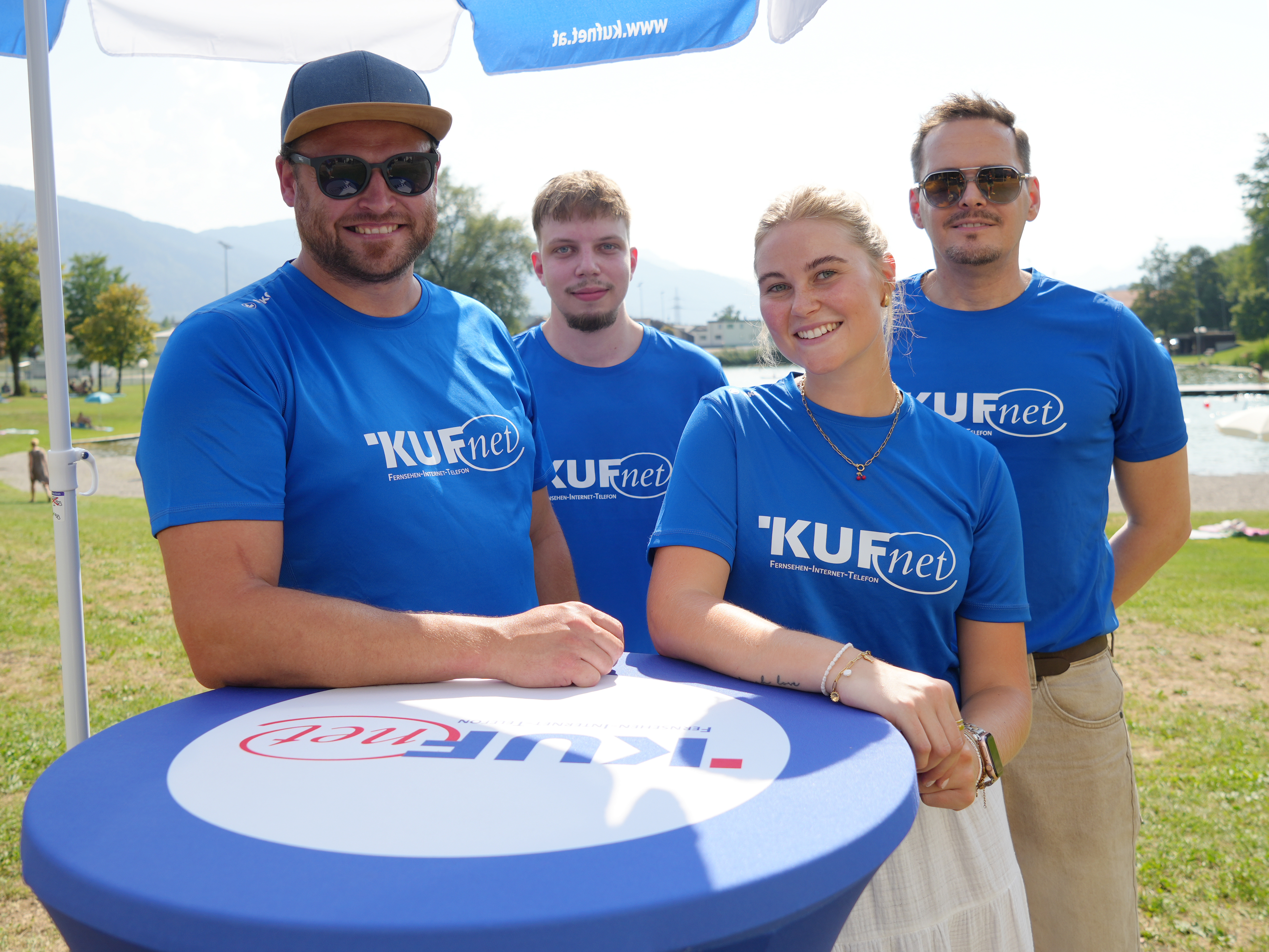 Das Team von KufNet war bei der Eisaktion im Moorstrandbad Kirchbichl vor Ort.